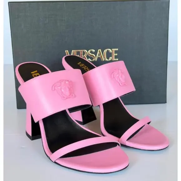 Versace Medusa Head Leather Baby Pink Sandals 9 US (39 Euro) 1019266 NIB $1100